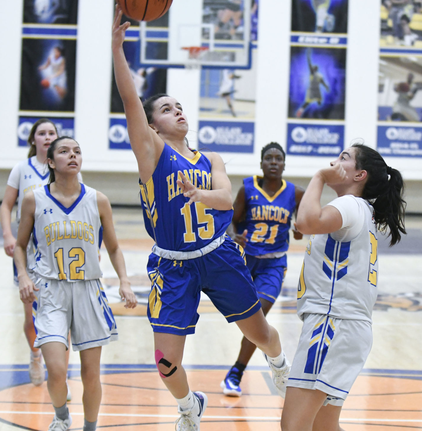 101619 Meet the Bulldogs 16.jpg